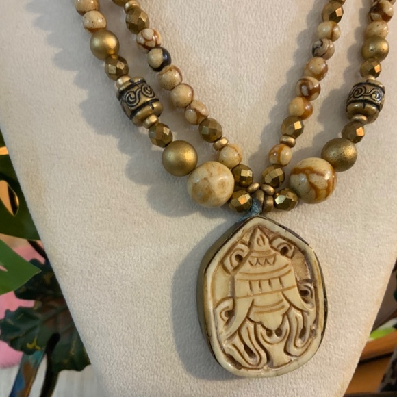 Handmade Vintage CARVED BONE - TIGER CORAL STATEMENT NECKLACE ⭐️NEW CONDITION - Picture 7 of 9